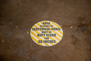 Mantenga el área frente al panel eléctrico Señal de piso de línea poderosa, resistencia industrial, 12" de ancho